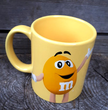 M&M’s  M&M Tasse Gelb Yellow