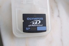 Olympus M + 2GB Speicherkarte