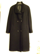 Eleganter  lässiger Wintermantel v. Hensel &Mortensen, weit geschnitten.