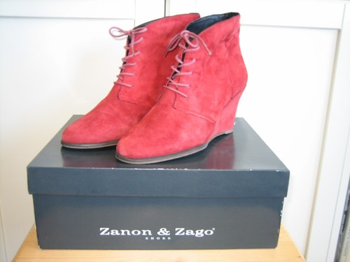 Schnürstiefeletten mit