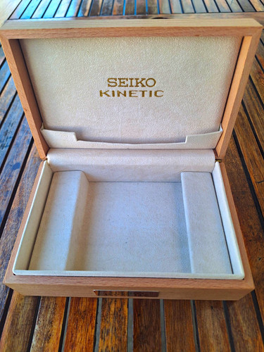 Seiko kinetic - seiko,