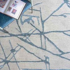 Handgetufteter marineblauer