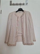 St. John Twinset aus