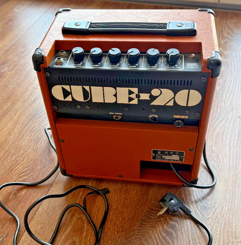 Vintage roland cube guitar - roland,