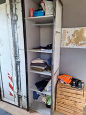 Jugend / Kinder Kleiderschrank in Containeroptik