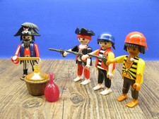 Piratenmannschaft Figur Pirat