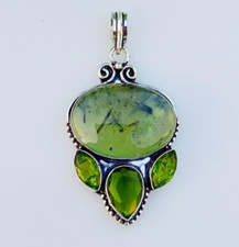Prehnit Mit Peridot Edelstein