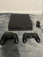 Sony PlayStation 4, 500 GB, Schwarz, Inkl. 2 Controller