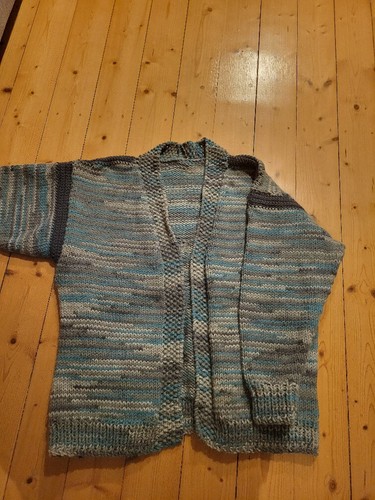 Strickjacke handarbeit aus - strickjacke,
