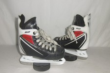 CCM " 52 "  TOP JUNIOR EISHOCKEY SCHLITTSCHUHE GR: 28