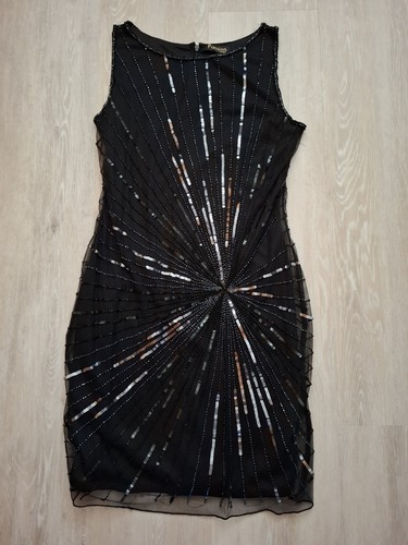 Schwarzes abendkleid mit - schwarzes,