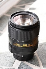 Nikon AF-S DX Nikkor 18-300mm