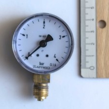 Manometer 1/4" Zoll Anschluss unten, 0-4 bar für Wasser und Luft geeignet