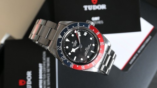 Tudor black bay - black,