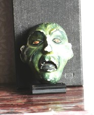 ## WANDMASKE / 8,5 CM /