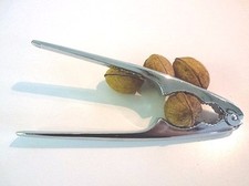  Nussknacker Nussöffner