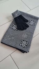 GUESS Schal und Handschuhe schwarz/weiß Schneeflocken und Strass Neu!