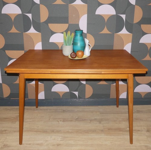 Zierlicher 60er jahre teak - jahre,