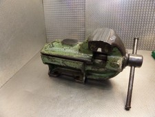 Alter Massiver  Schraubstock  Spannweite 190mm -  Backenbreite 125mm - Gew,26Kg