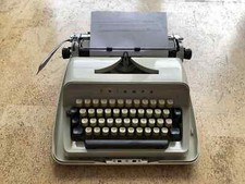 Triumph Reiseschreibmaschine