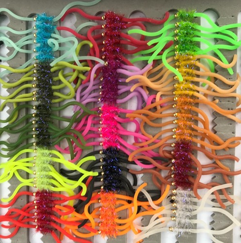 Squirmy worms forellen fliegen - forellen,