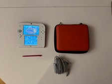 Nintendo 2DS Rot/Weiss mit