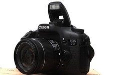 Canon EOS 7D 18 MP FULL HD