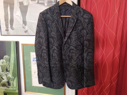 Italian chic exibit - chic,