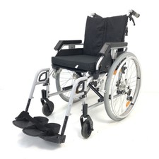 B+B Pyro Light Rollstuhl Faltrollstuhl Sitzbreite 43 cm Trommelbremsen K5815