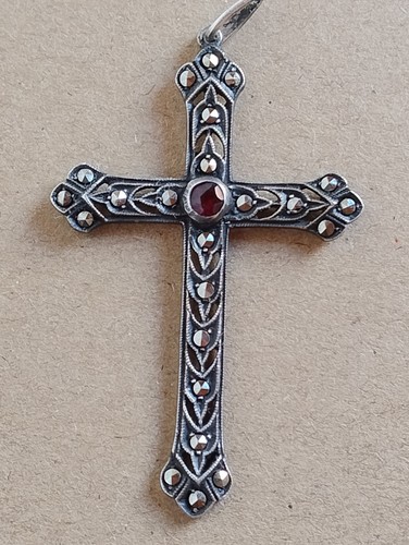 Kreuz anhänger mit markasiten - kreuz,
