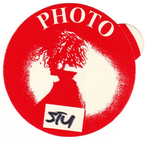 Simply red 1992 photo - red, pass