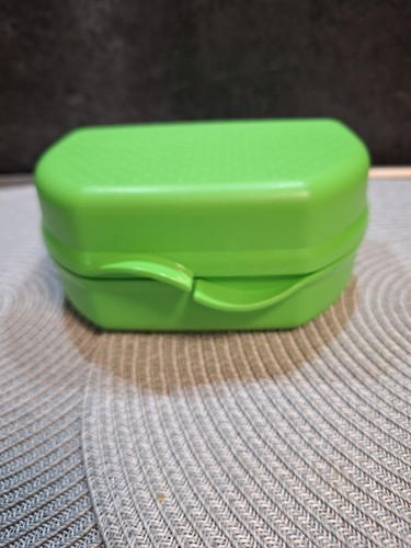 Tupperware snacky brotdose - tupperware,