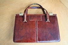 VINTAGE – Handtasche, Leder, Echsenprägung, braun, 60er Jahre (0945) 35 x 23 cm