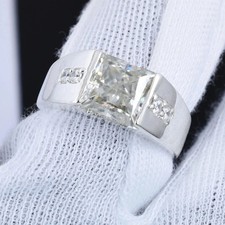 3 Karat Aus Weiß Behandelt