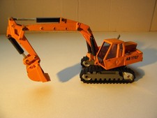 NZG 1. Version Atlas AB 1702 Raupenbagger mit Tieflöffel 1/50