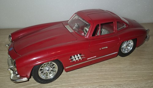 Bburago mercedes benz 300 - mercedes-benz,