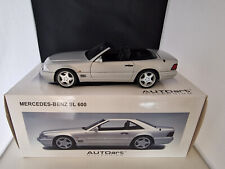 1:18 AUTOART MERCEDES SL600 V12 R129 SILBERMET. 76231 OVP