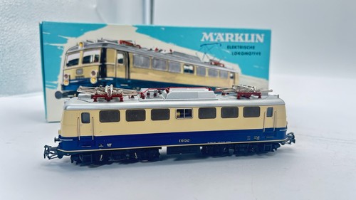 Märklin 30390 10 1242 - br, e