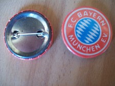 FC. Bayern München! 40mm Groß. Sammelauflösung!!Anstecknadel!!Button!Pin.Kutte