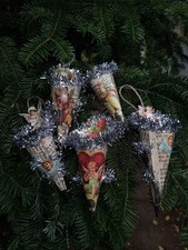 Weihnachtsdeko Weihnachtsschmuck Vintage shabby 5 Spitztüten Tinsel Nostalgie