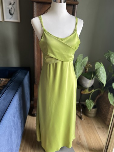 Hellgrünes satin kleid - hellgrünes, von