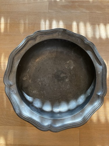 Antike ovale metallschale - metallschale, auf