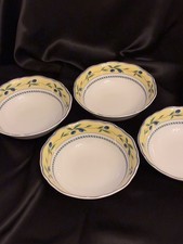 4 x Hutschenreuther - Modell  Medley - Dessertschalen - sehr gut erhalten 