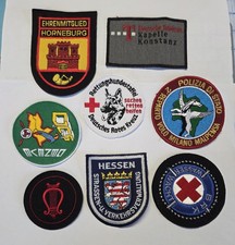 Nr. 23 / Aufnäher Patch Konvolut ; Musikverein, Rotes Kreuz, Polizei Italien ...