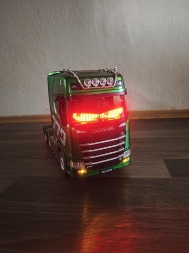 Huina 1501 770s scania - huina,