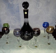 Likörservice, schwere Karaffe mit Stöpsel, 26 cm, 6 Gläser in 6 Farben, 14 cm