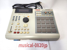 Akai MPC2000XL Sampling Drum Machine Pro Musik Equipment