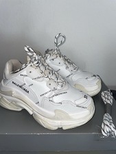 Balenciaga Triple S Sneaker – White/Black – Größe 37 – Zustand: Gebraucht
