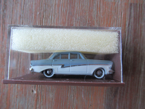 Brekina ford taunus 17m 1905 - brekina,
