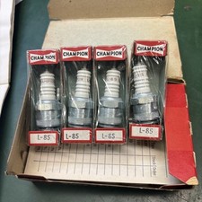4 NOS Champion Zündkerze L 85 / L 7 Spark Plug Renault Dauphine Gordini.